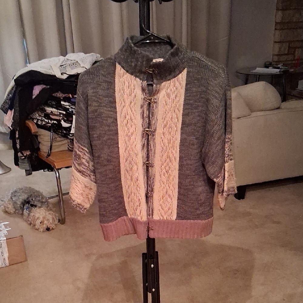 BKE Gray and Pink Women's Cardigan